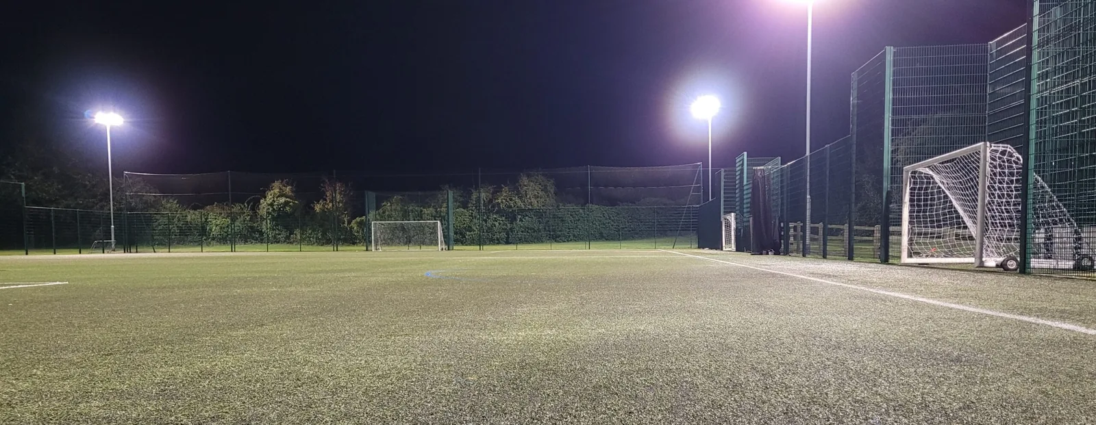 3G pitch under floodlights at Anglian Leisure Netherhall